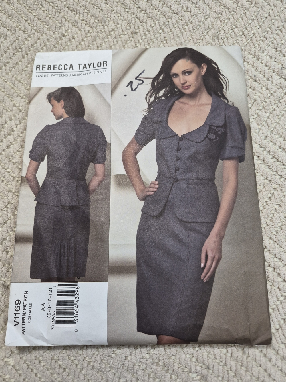 Rebecca Taylor Gray Pencil Skirt Suit Pattern - Tailored Feminine Set